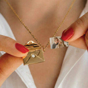 Collier enveloppe personnalisée en acier inoxydable